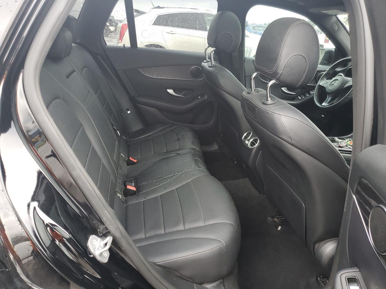 2018 Mercedes-Benz GLC - Image 11