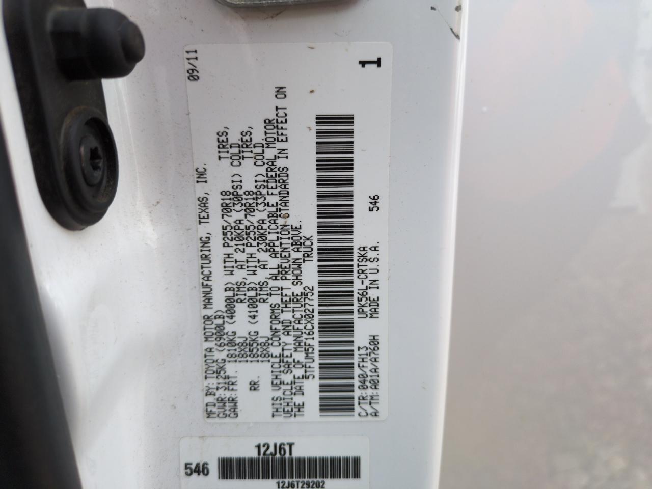 2012 Toyota Tundra - Image 12