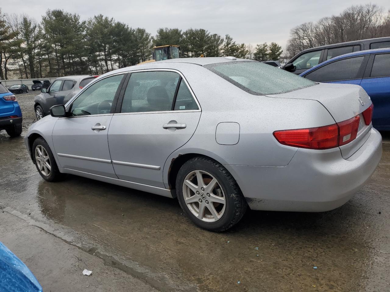 2005 Honda Accord - Image 2