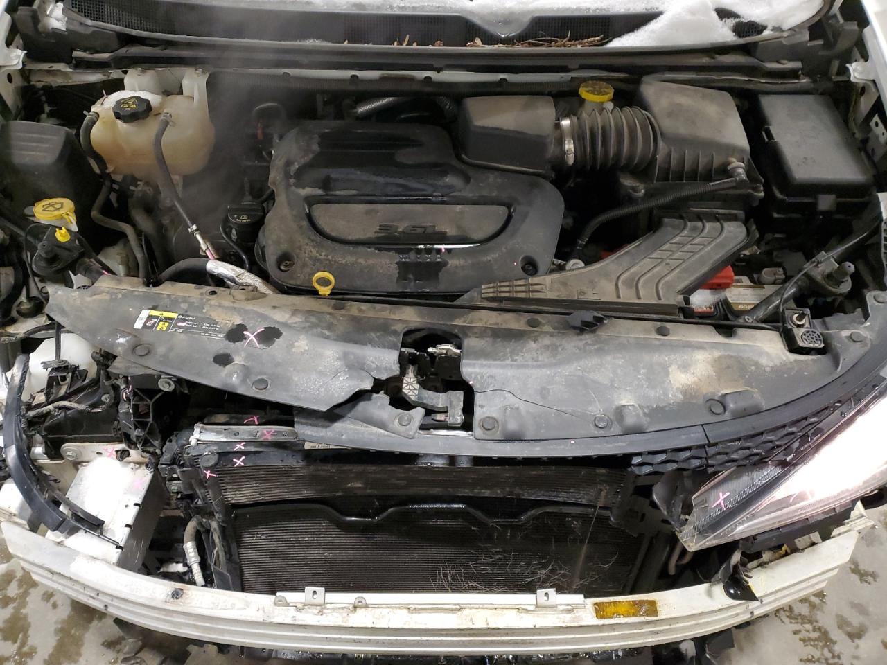 2019 Chrysler Pacifica - Image 12