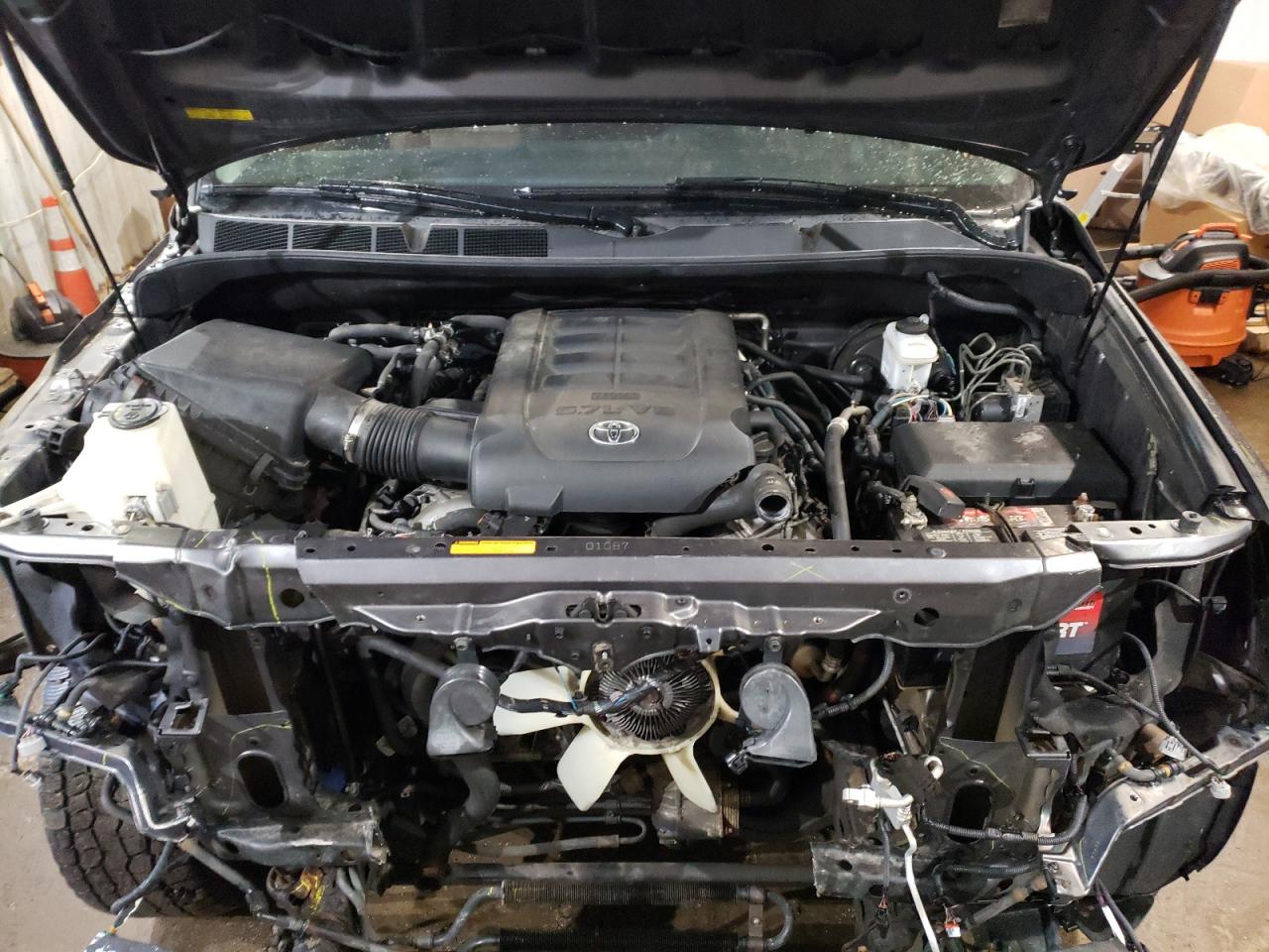2013 Toyota Sequoia - Image 12
