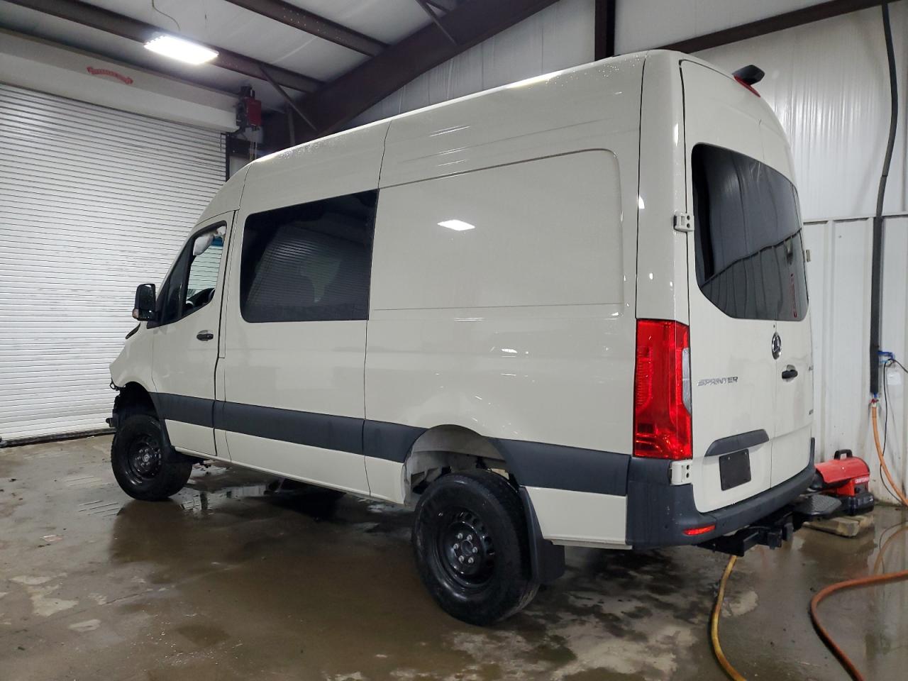 2024 Mercedes-Benz Sprinter - Image 2