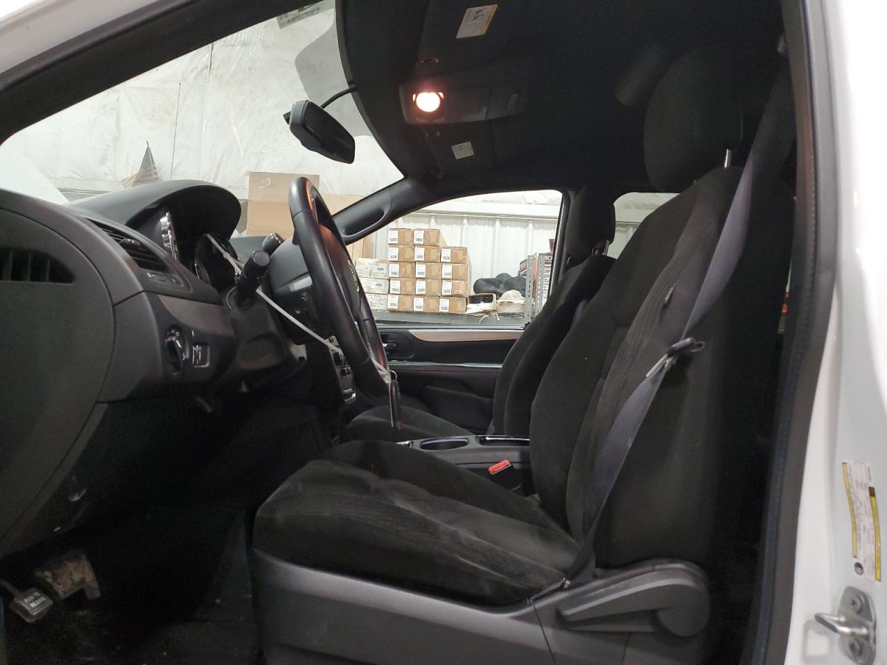2016 Dodge Caravan - Image 7