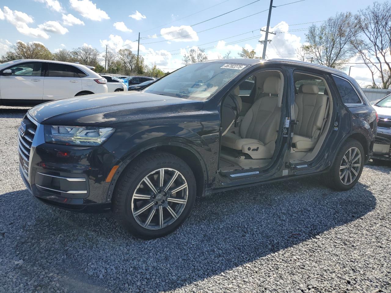 2017 Audi Q7 - Image 1