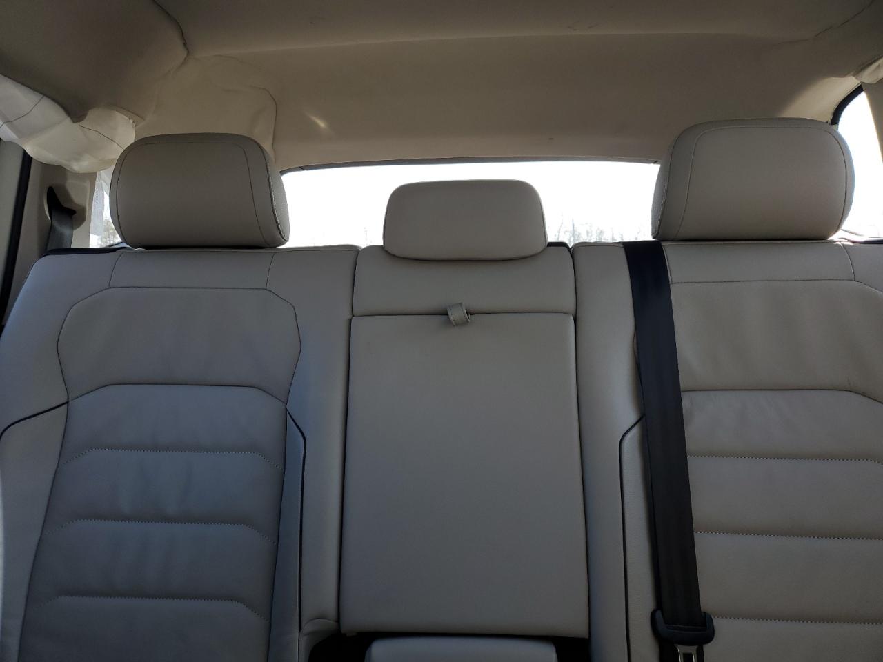 2019 Volkswagen Tiguan - Image 10
