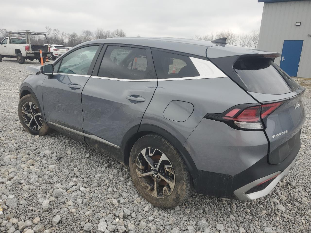 2023 Kia Sportage - Image 2