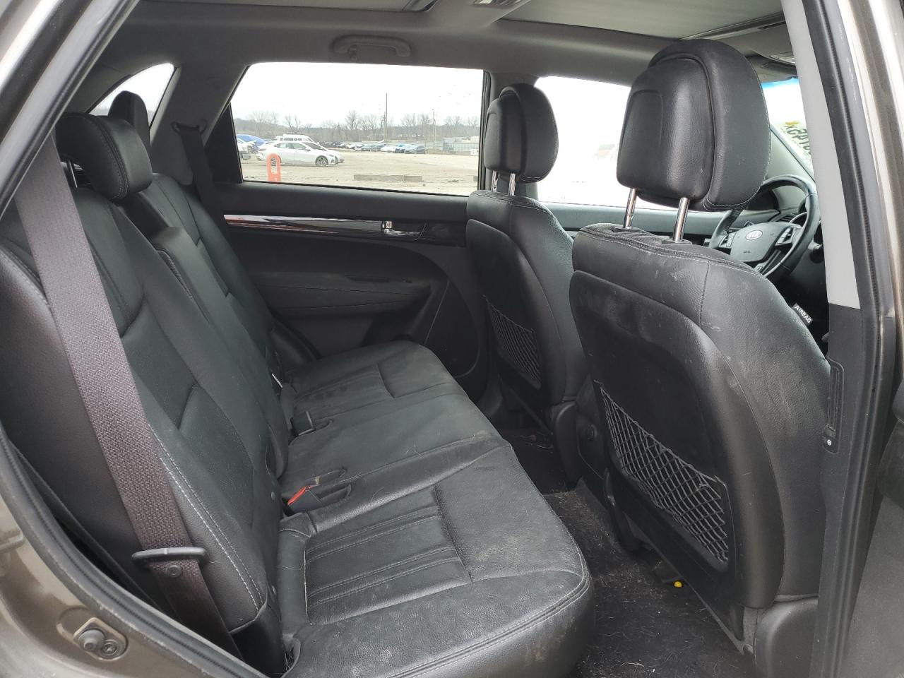 2013 Kia Sorento - Image 11