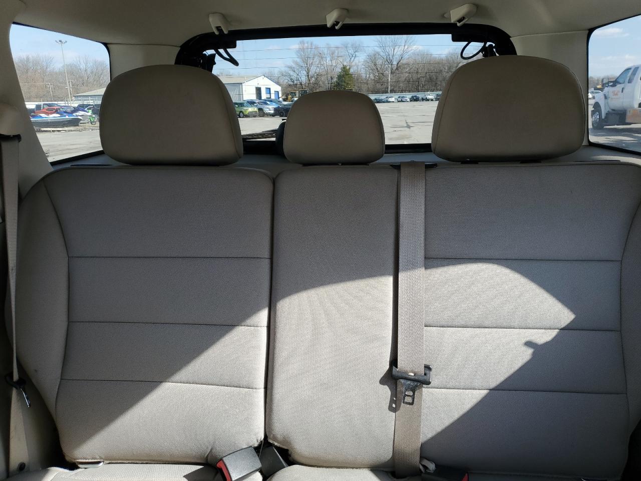 2011 Ford Escape - Image 10
