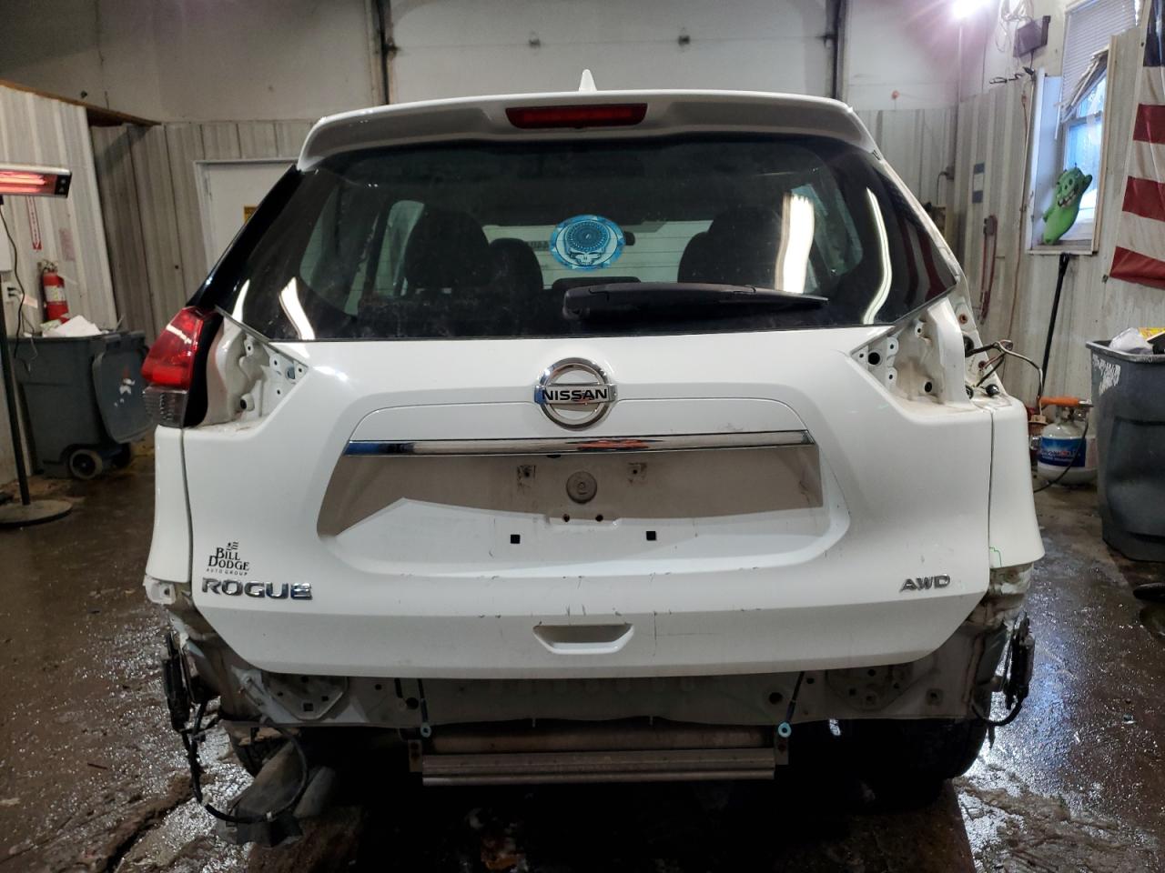 2017 Nissan Rogue - Image 6