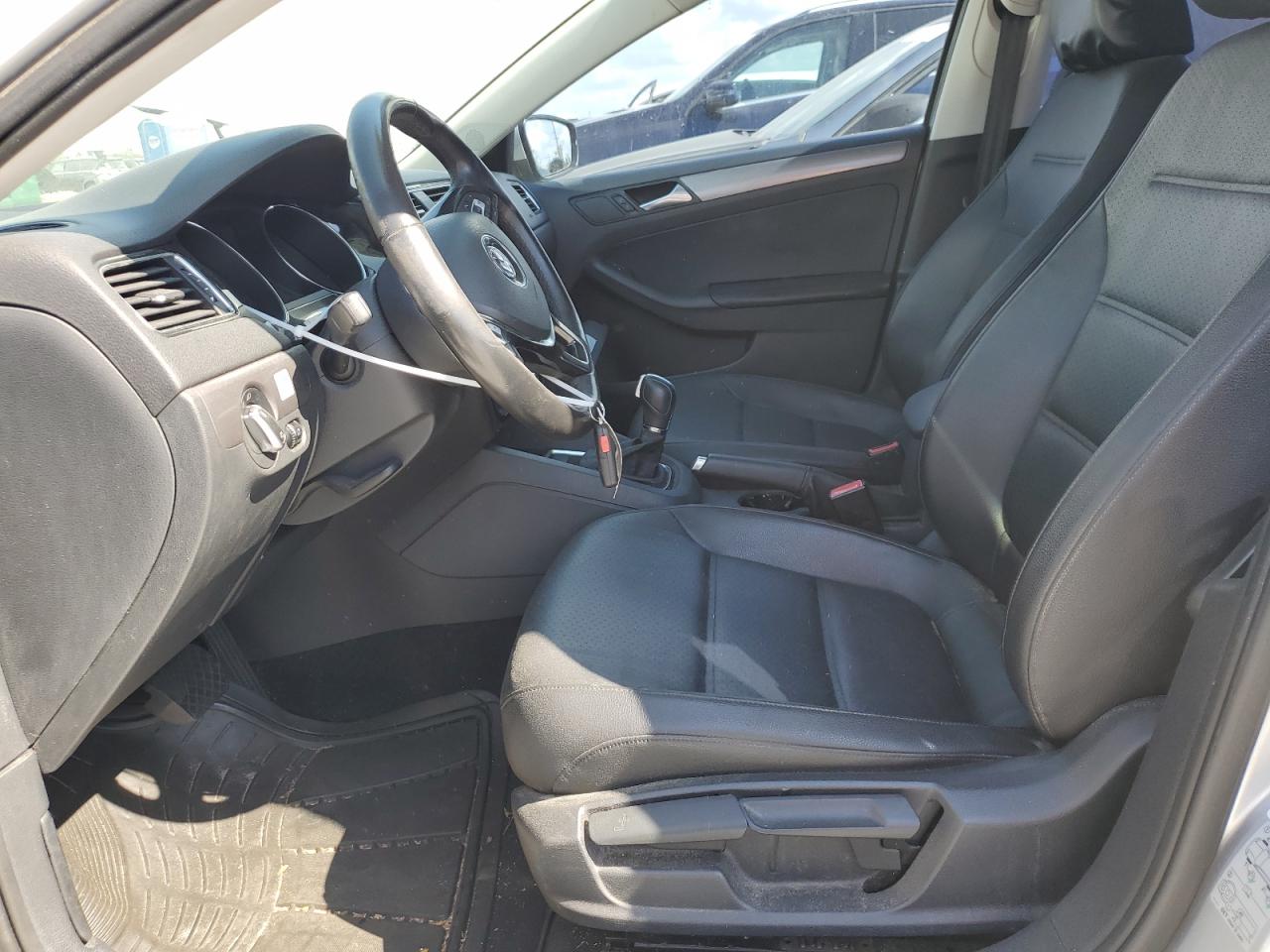 2015 Volkswagen Jetta - Image 7