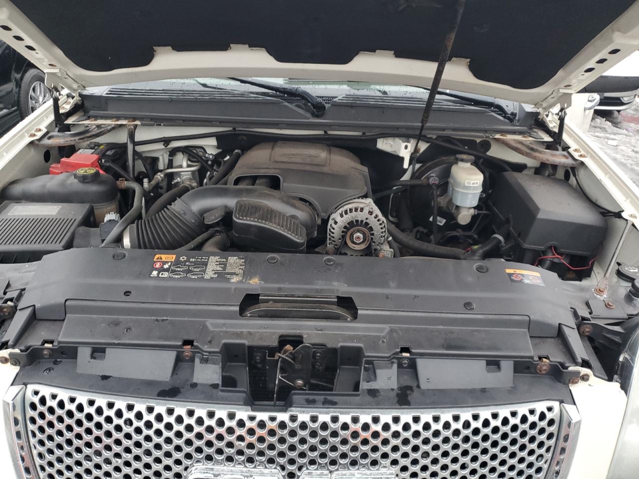 2013 GMC Yukon - Image 12