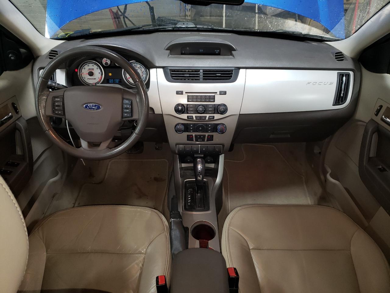 2010 Ford Focus - Image 8