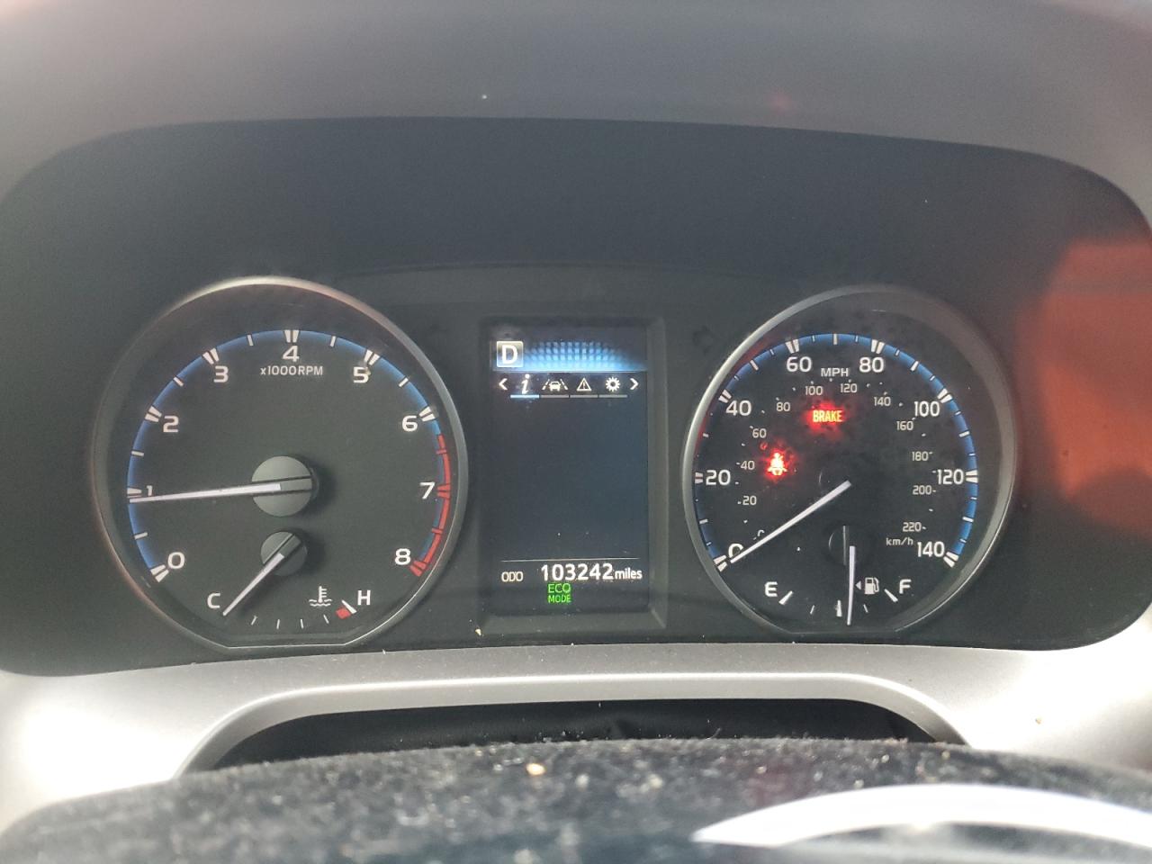 2018 Toyota RAV 4 - Image 9