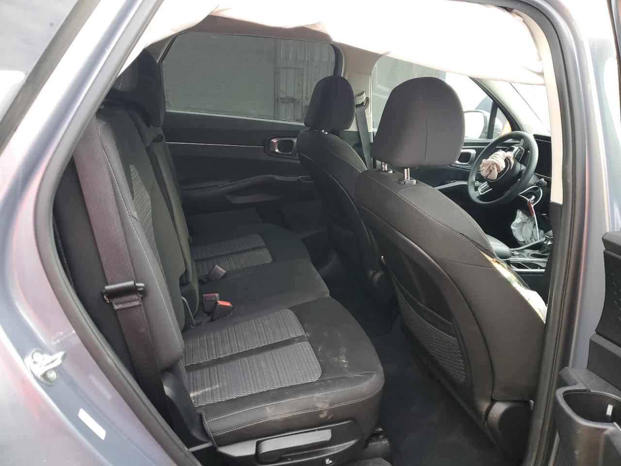 2023 Kia Sorento - Image 11
