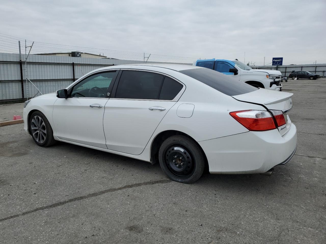 2015 Honda Accord - Image 2