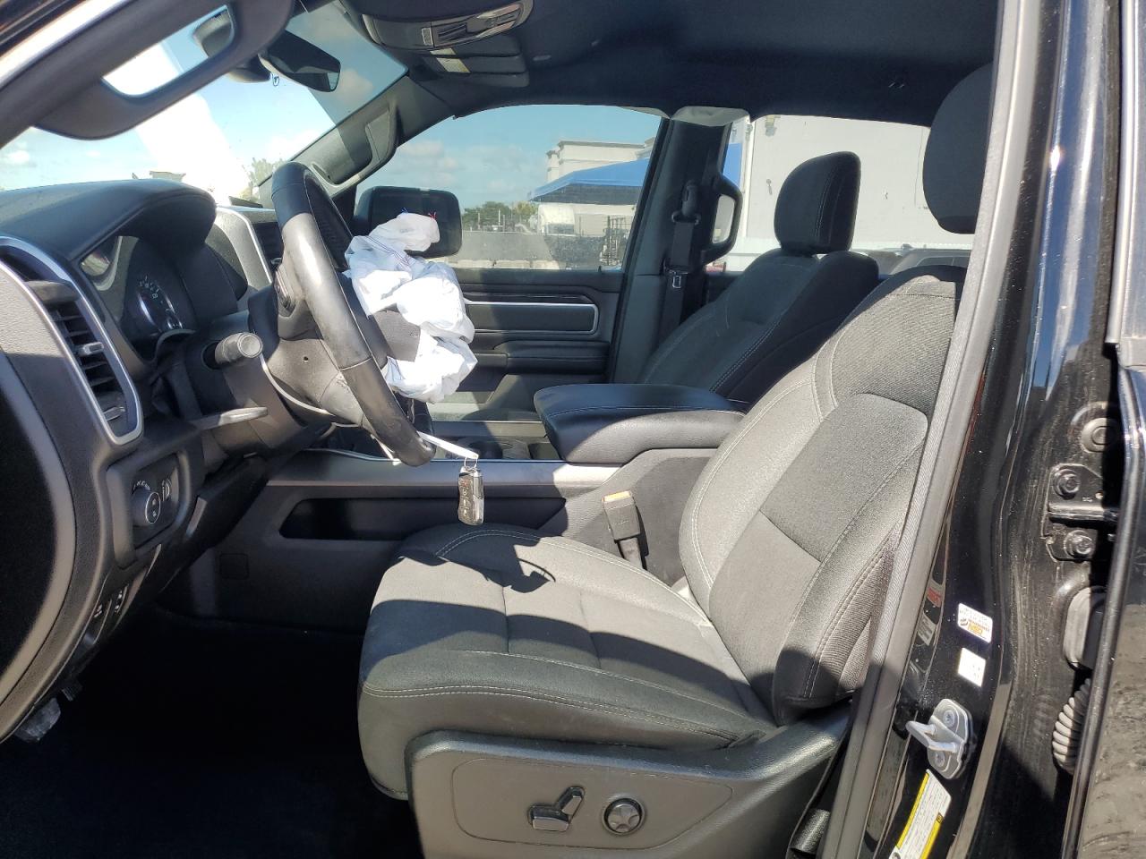 2020 RAM 1500 - Image 7