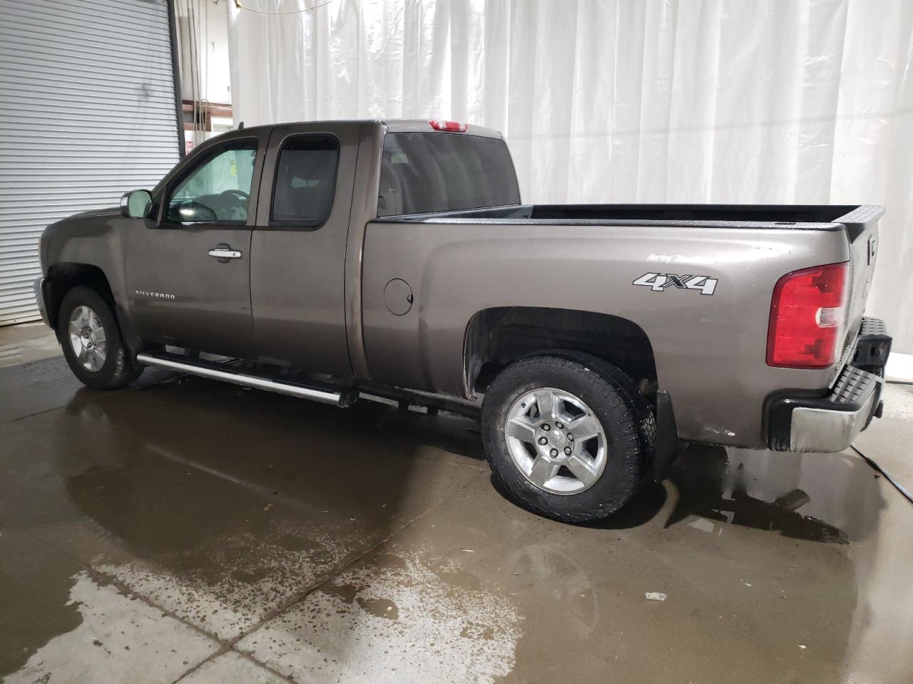 2013 Chevrolet Silverado - Image 2