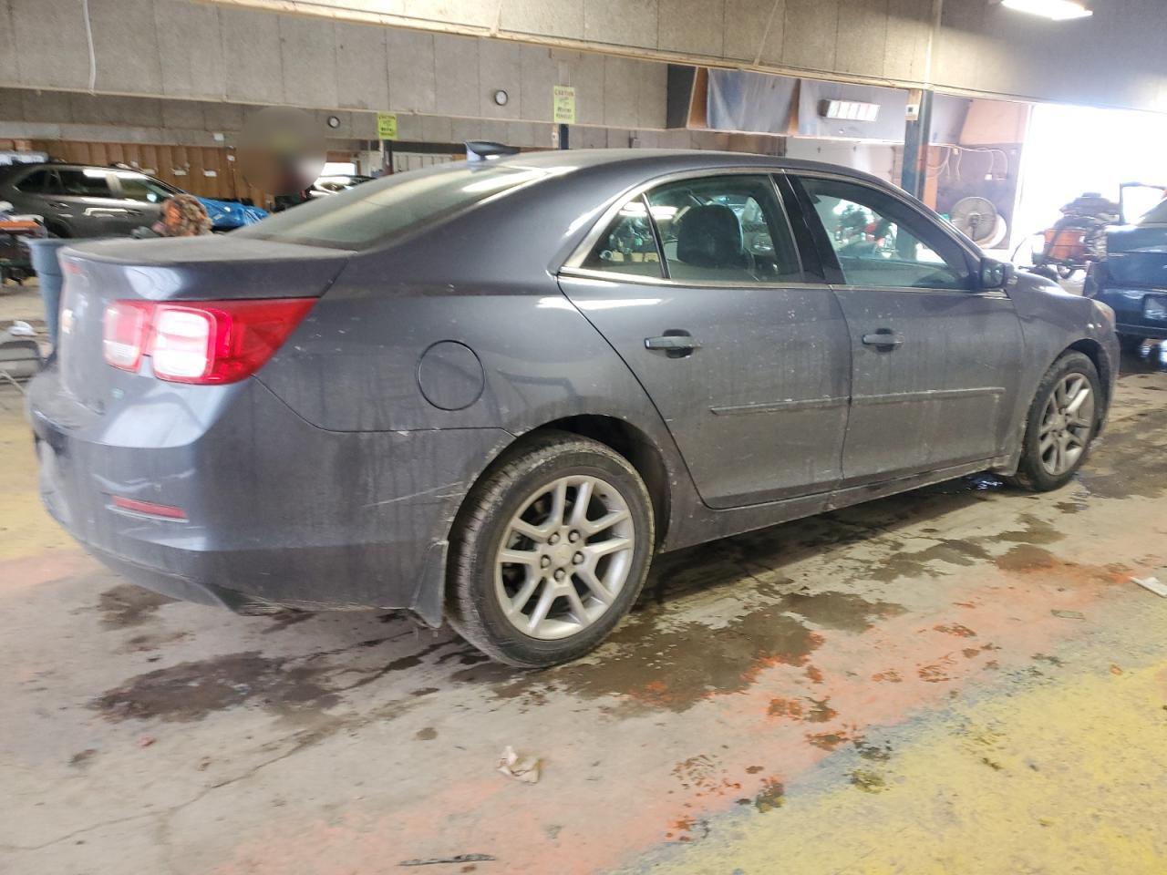 2015 Chevrolet Malibu - Image 3