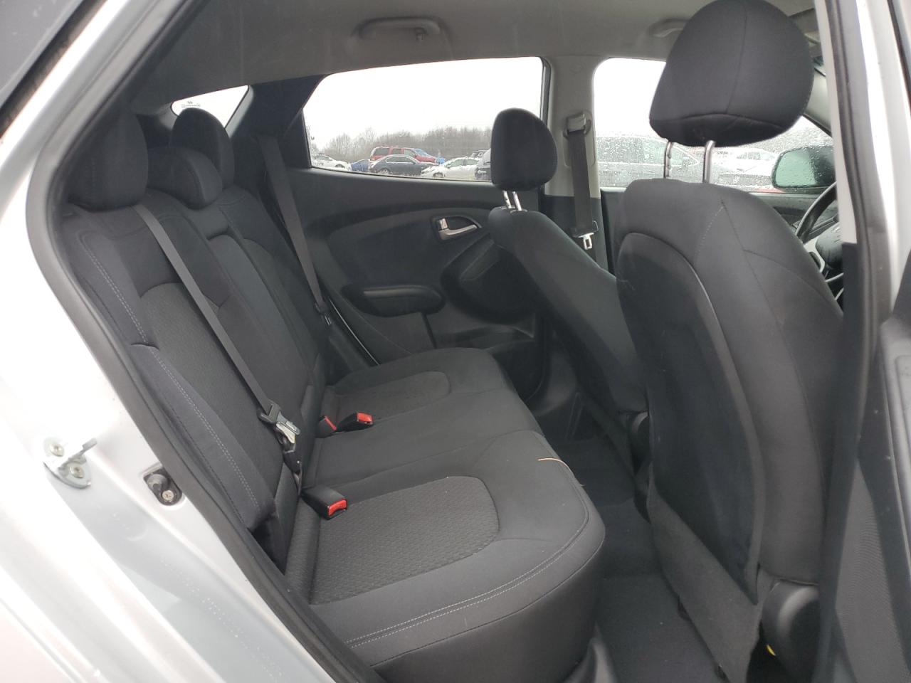 2013 Hyundai Tucson - Image 11