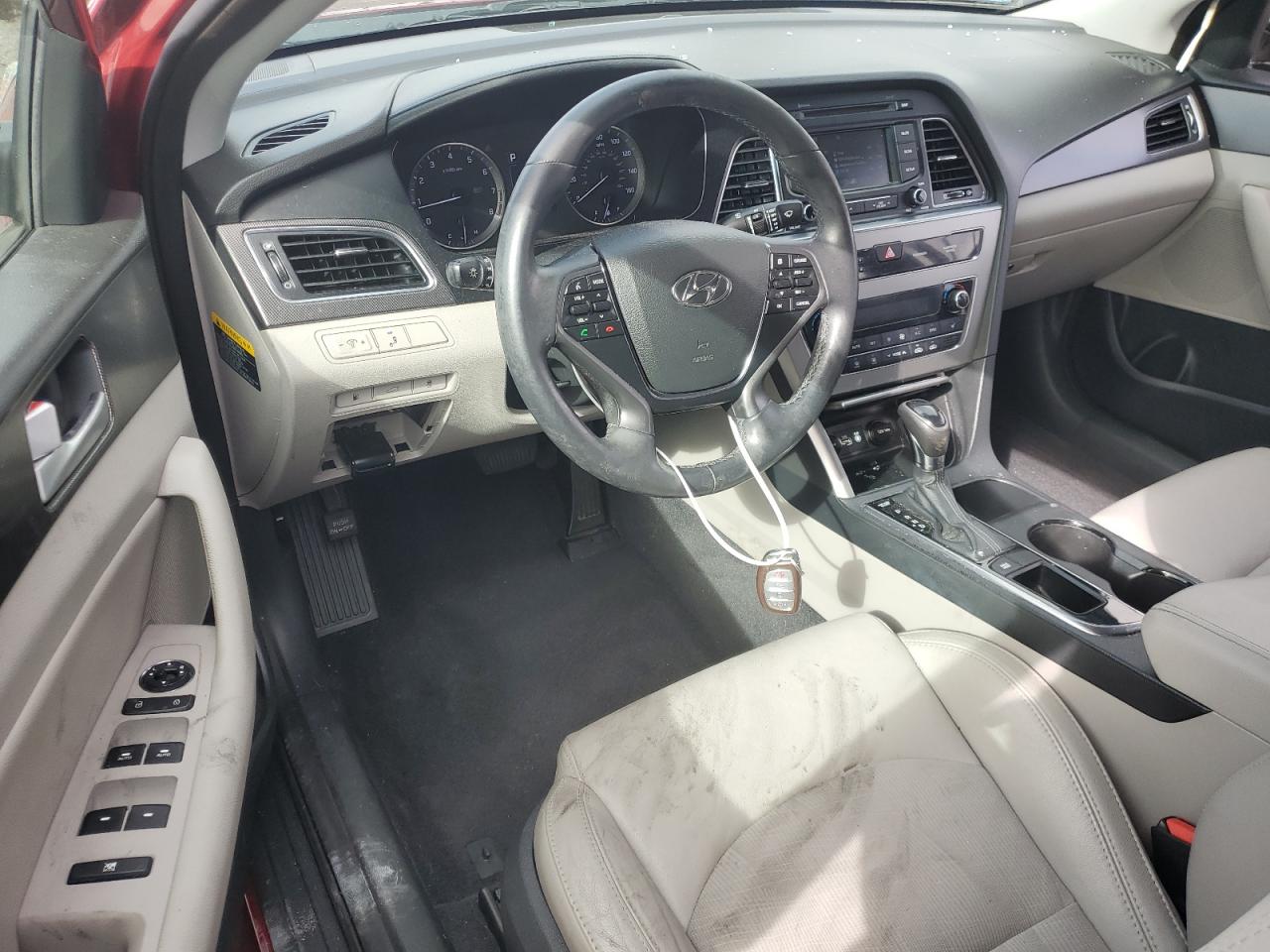 2015 Hyundai Sonata - Image 8