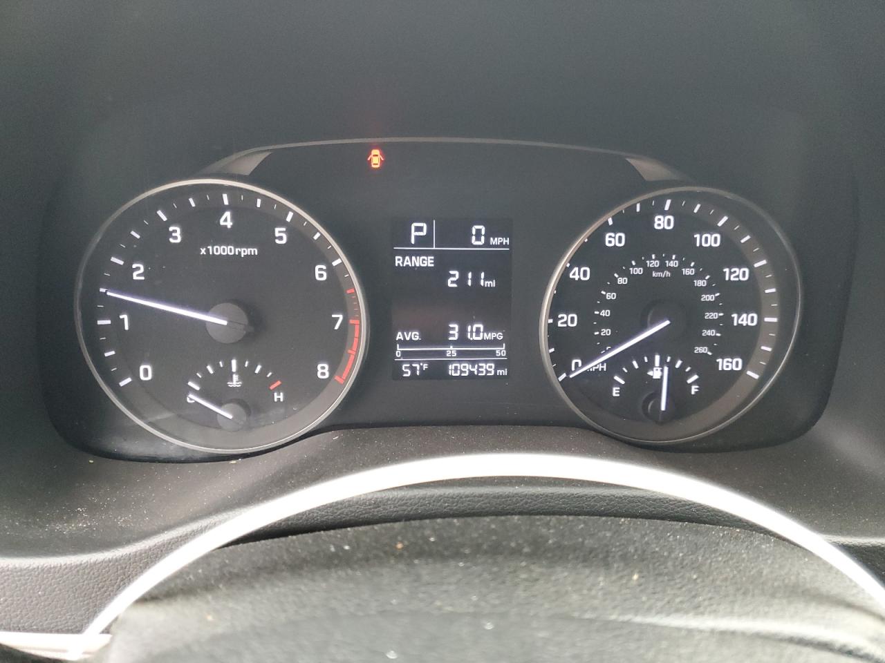 2017 Hyundai Elantra - Image 9