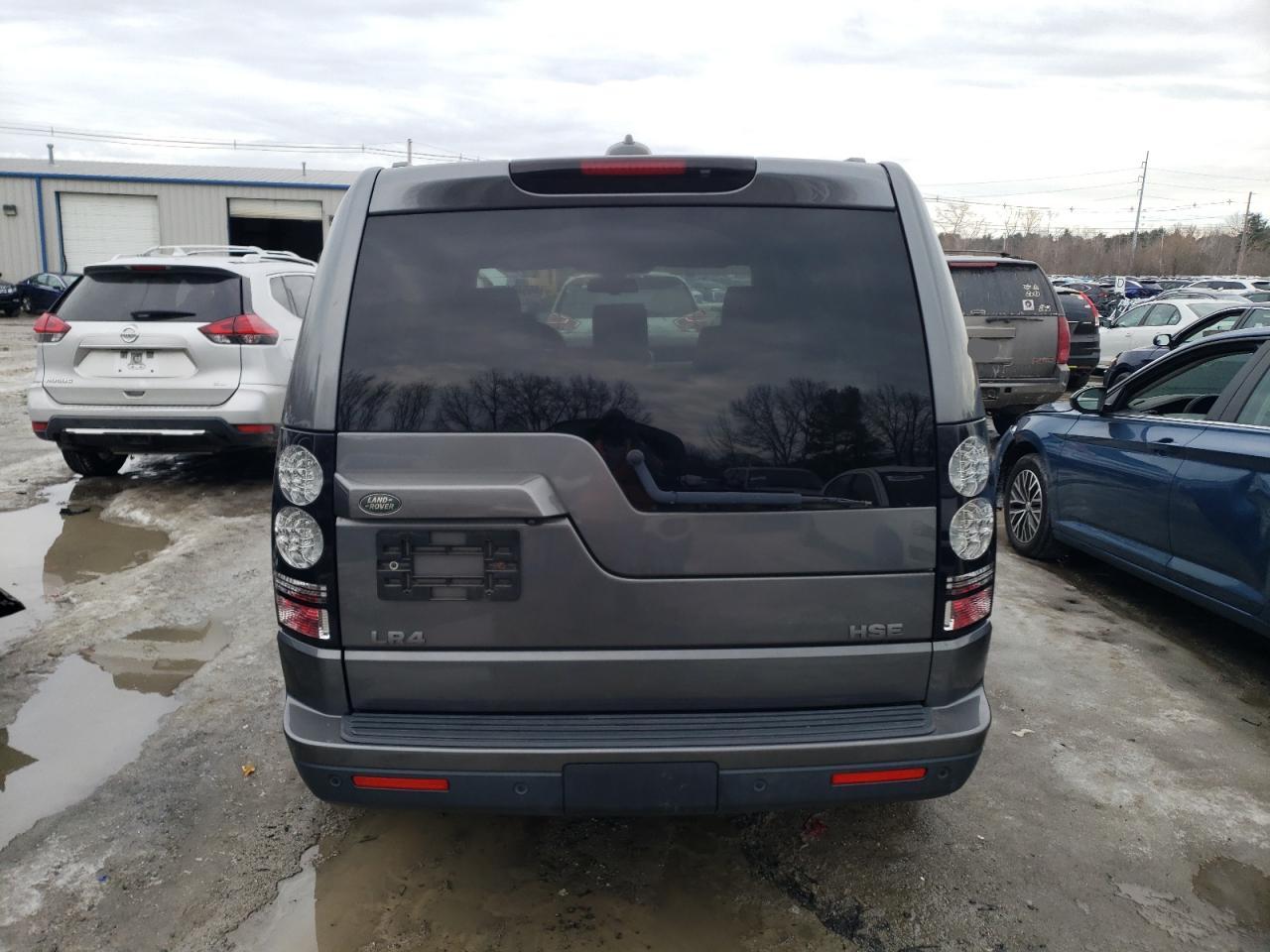 2016 Land Rover LR4 - Image 6
