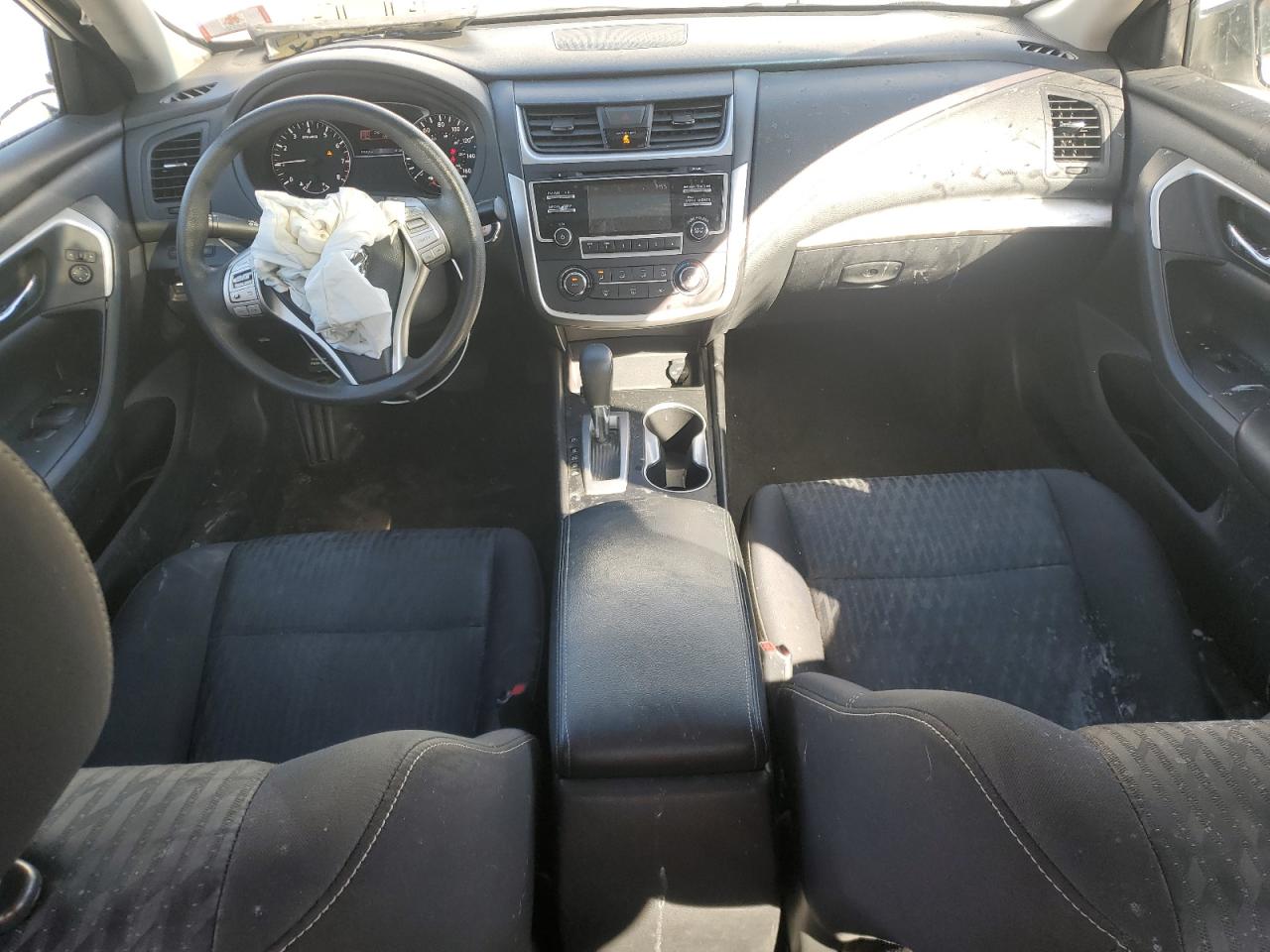 2018 Nissan Altima - Image 8