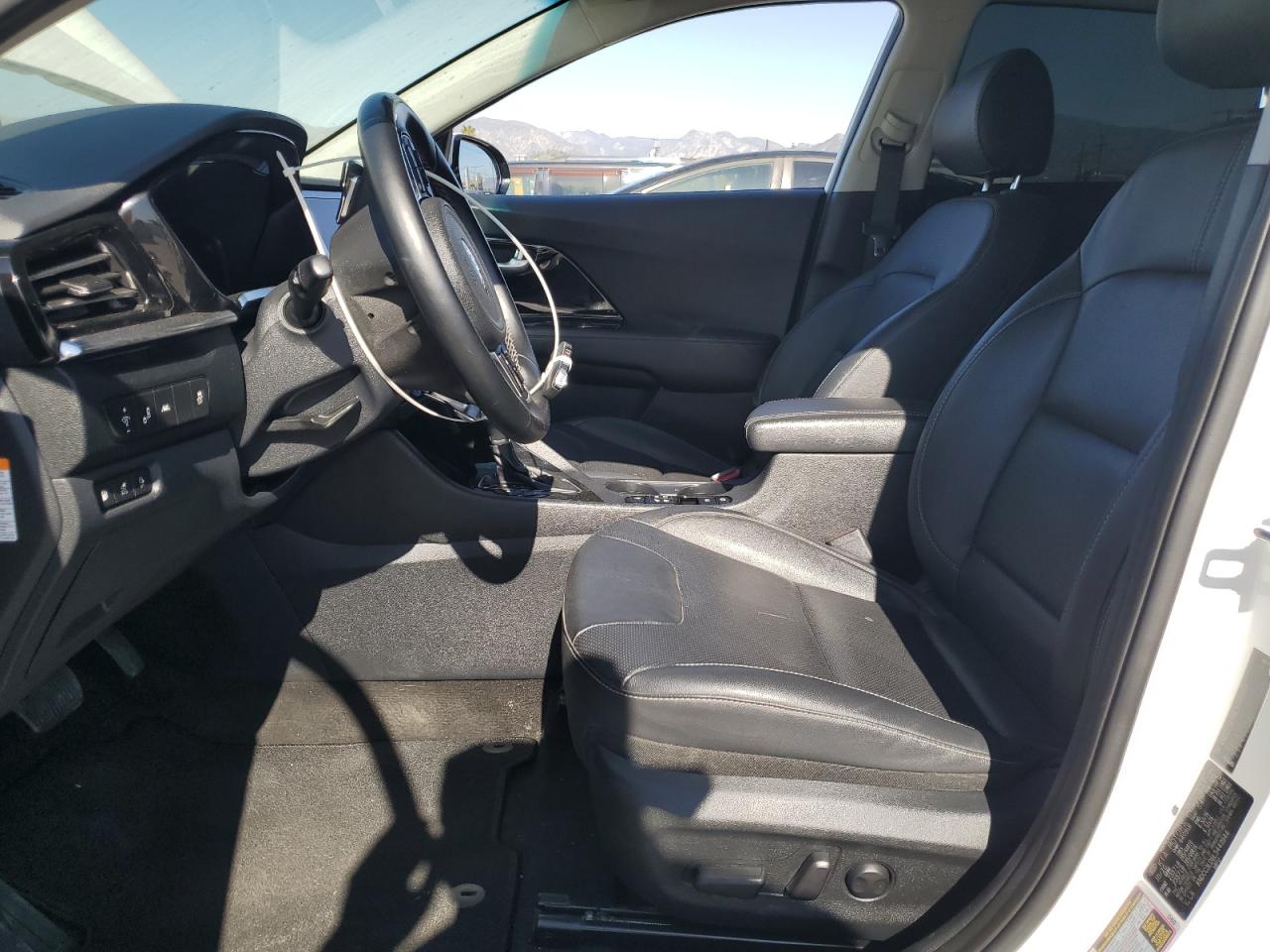 2020 Kia Niro - Image 7
