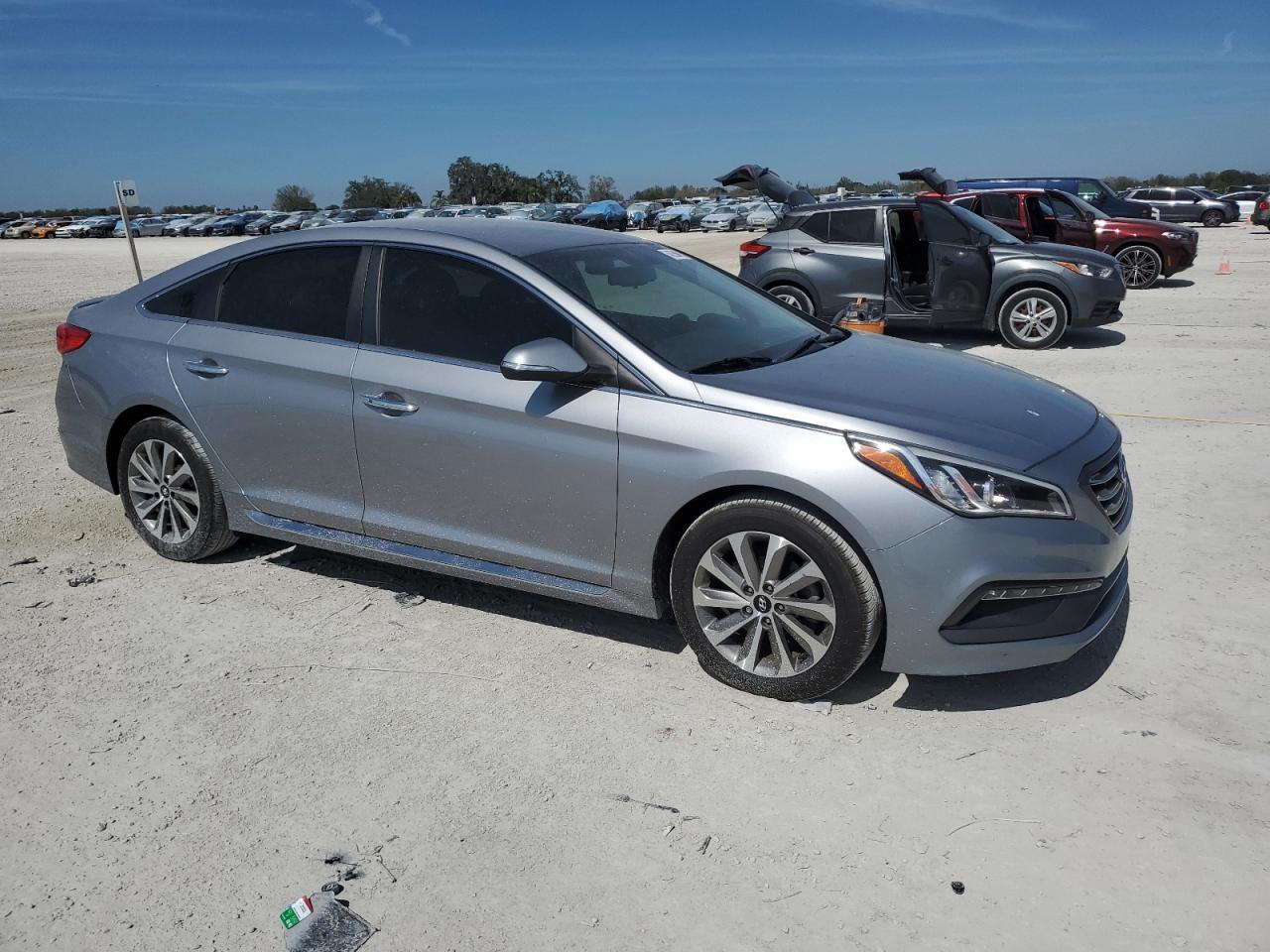 2015 Hyundai Sonata - Image 4