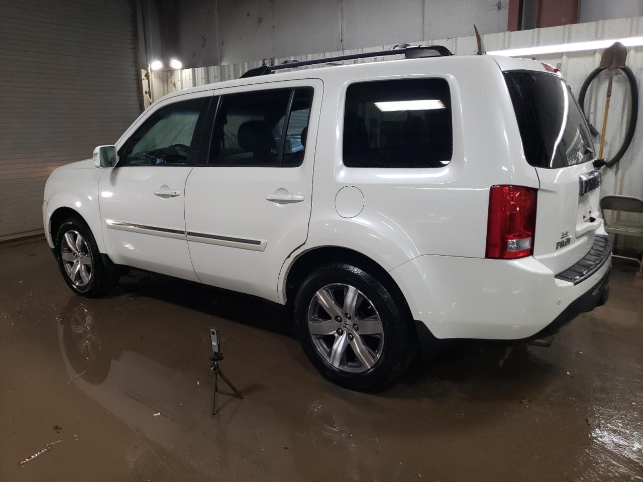 2014 Honda Pilot - Image 2