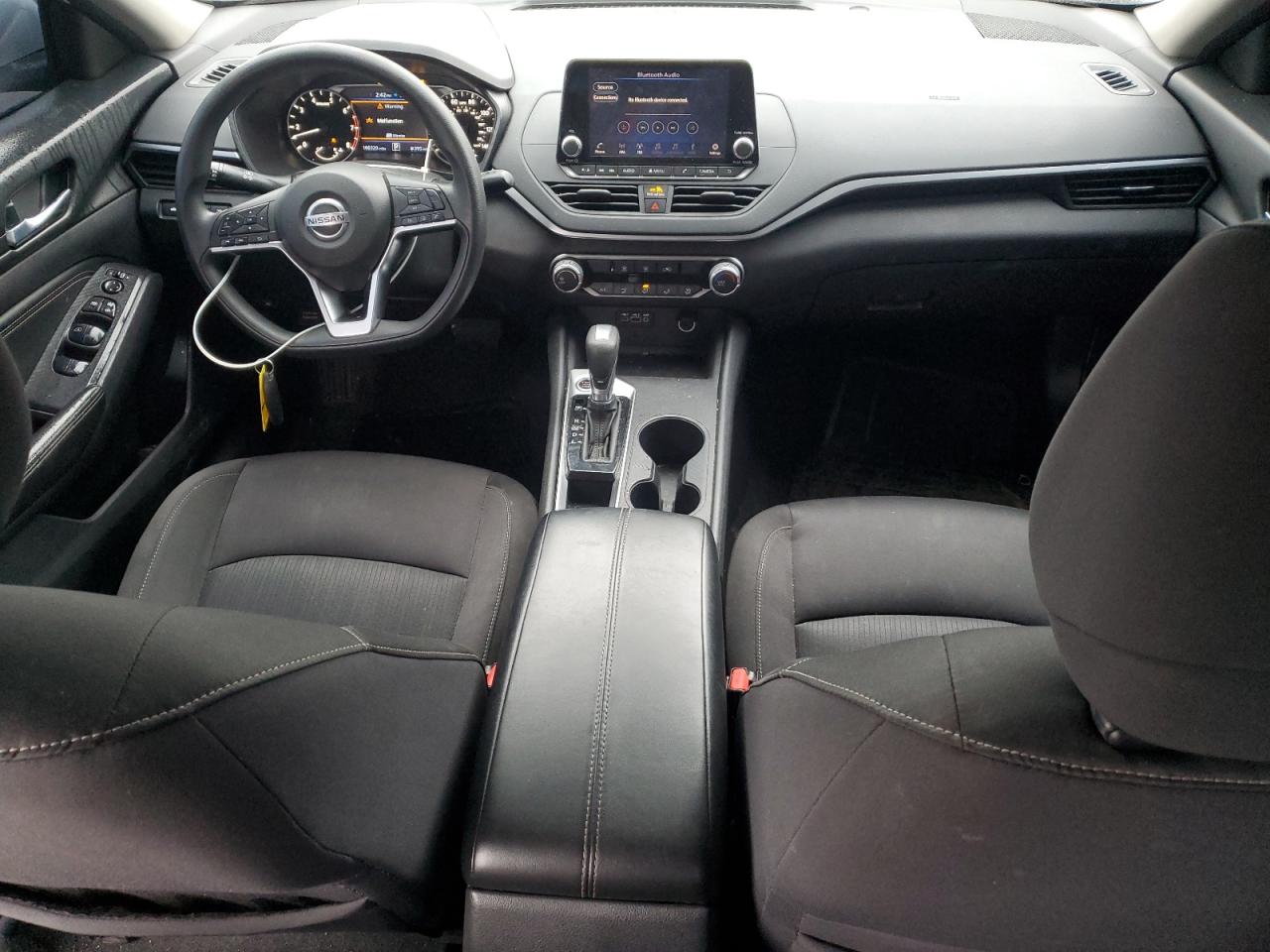 2020 Nissan Altima - Image 8