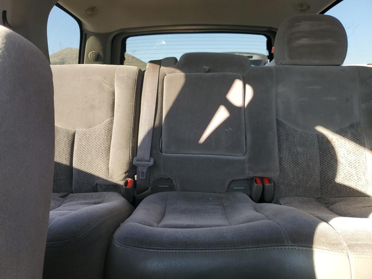 2005 Chevrolet Tahoe - Image 10