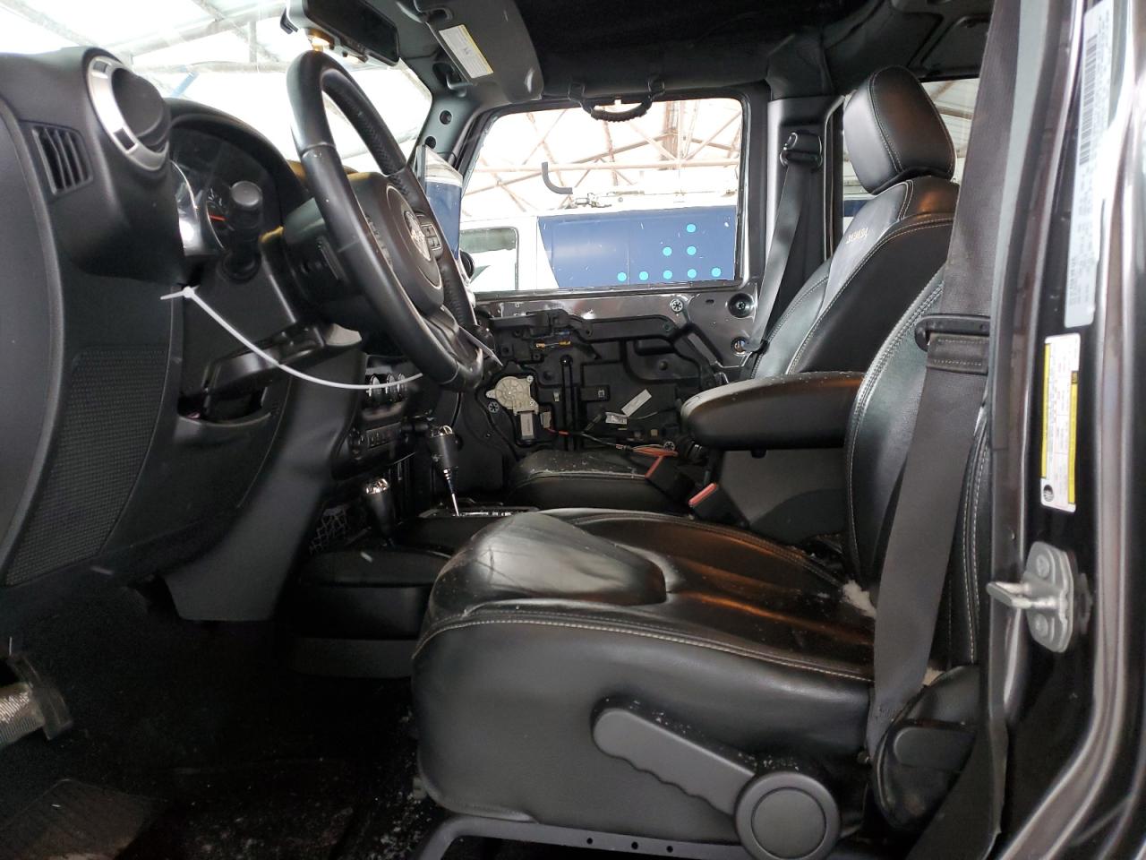 2017 Jeep Wrangler - Image 7