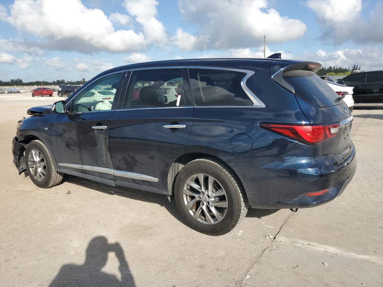 2020 Infiniti QX60 - Image 2