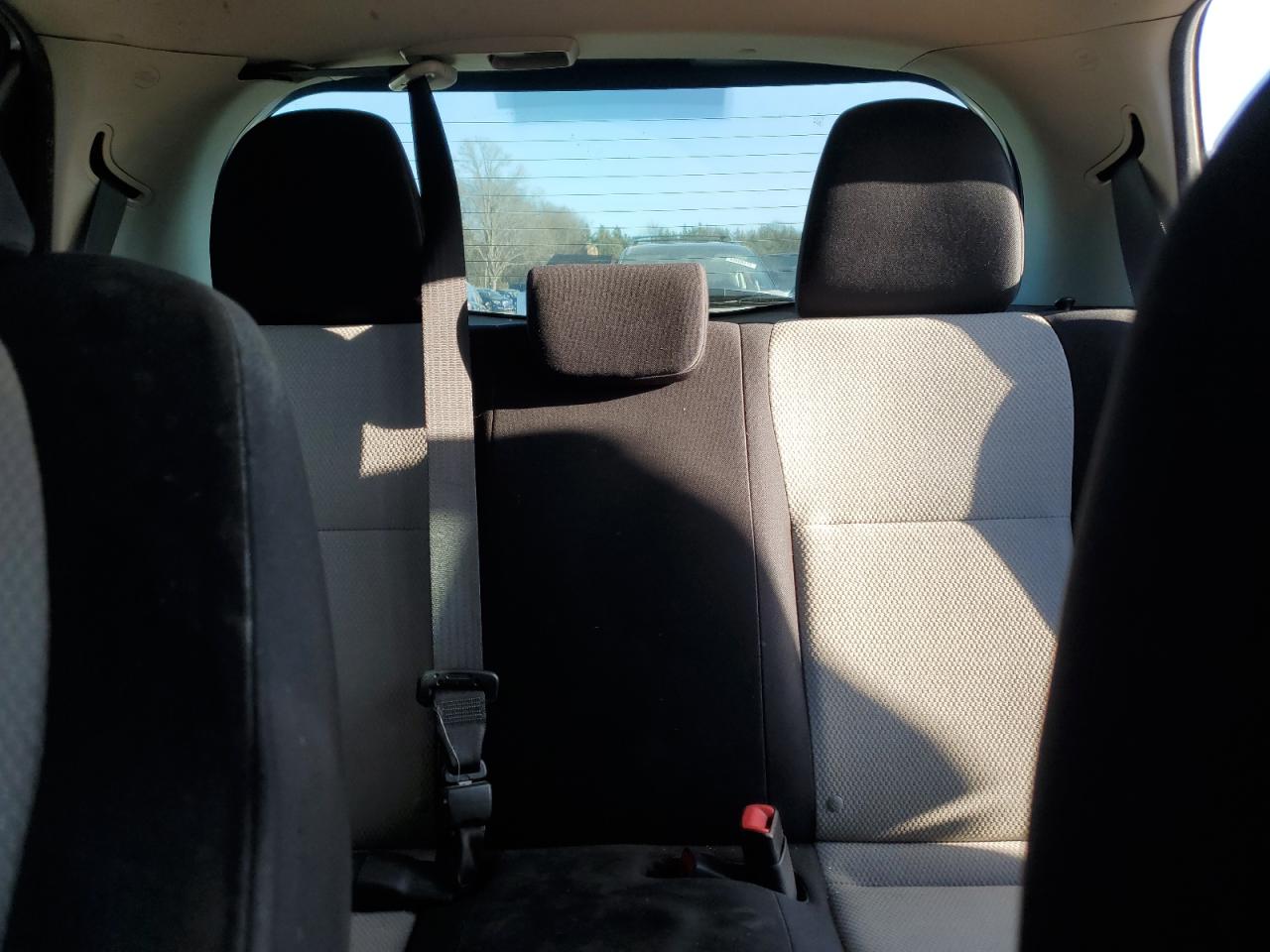 2013 Toyota Yaris - Image 10