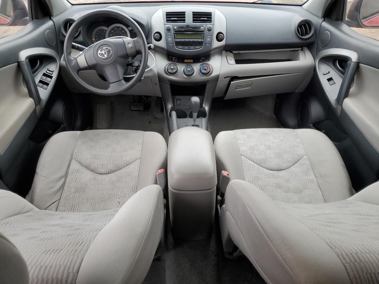 2010 Toyota RAV 4 - Image 8
