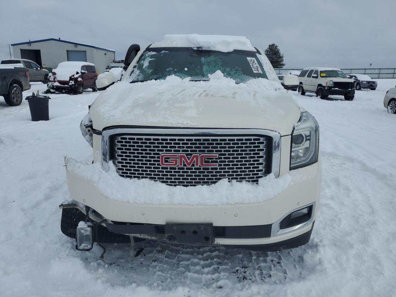 2015 GMC Yukon - Image 5