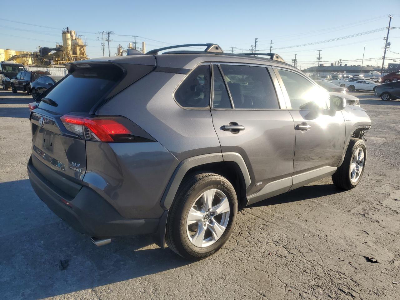 2019 Toyota RAV 4 - Image 3