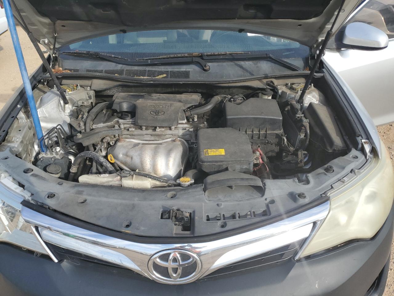 2012 Toyota Camry - Image 11