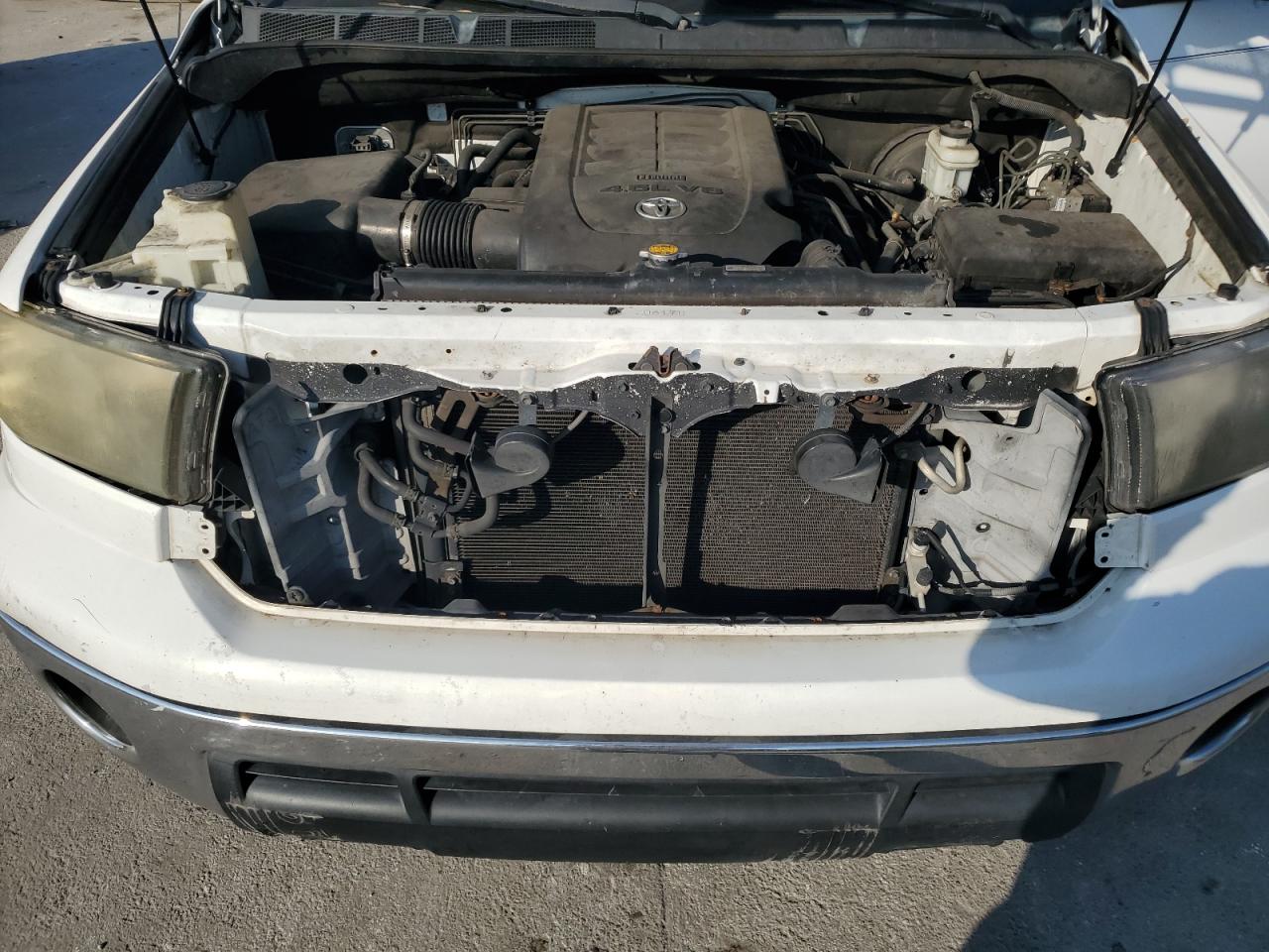 2011 Toyota Tundra - Image 11