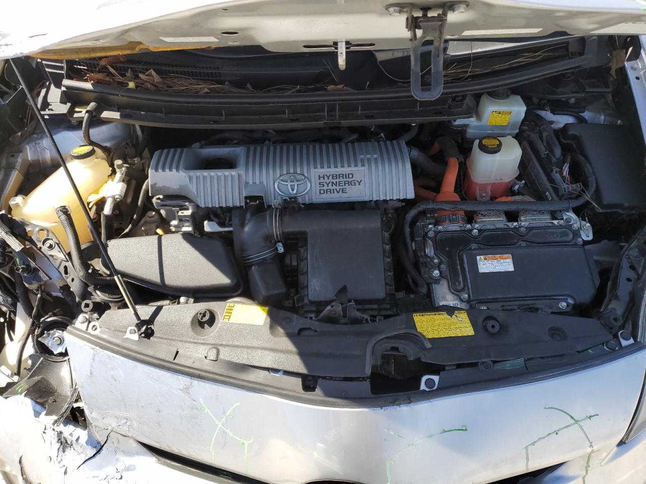 2014 Toyota Prius - Image 11
