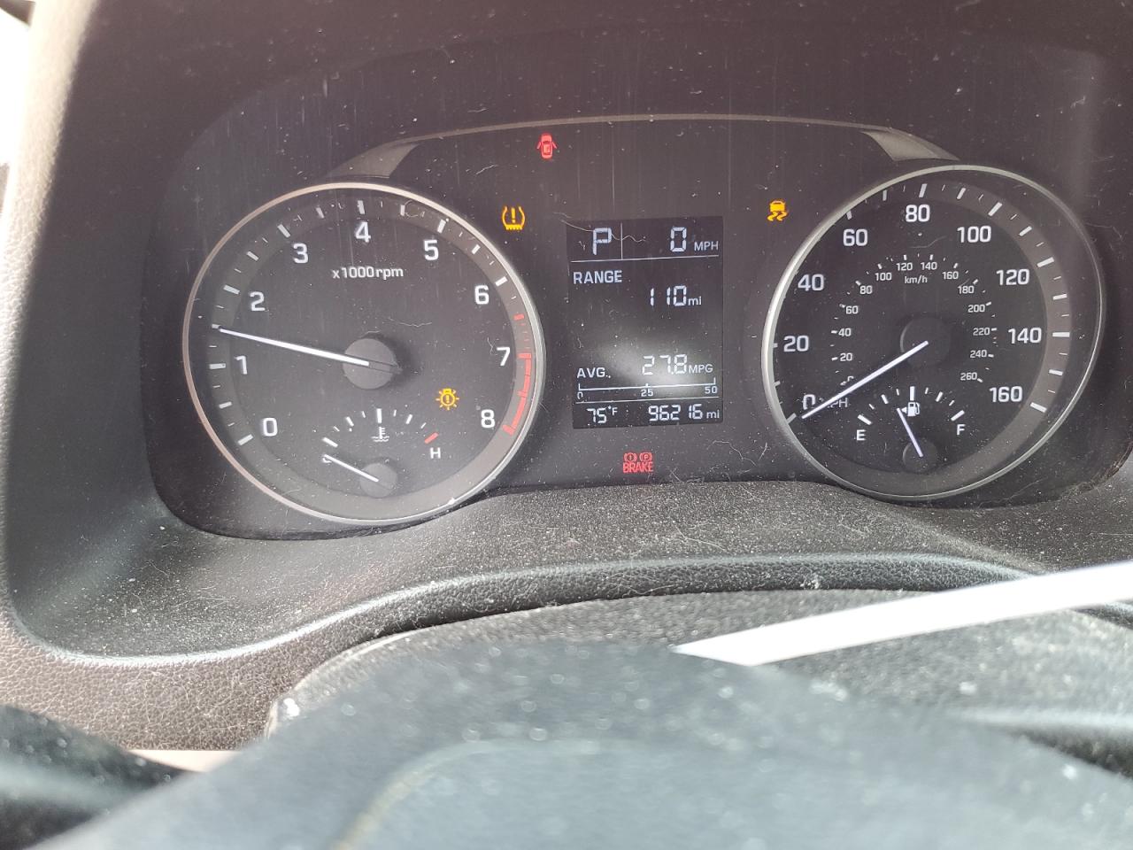 2018 Hyundai Elantra - Image 9
