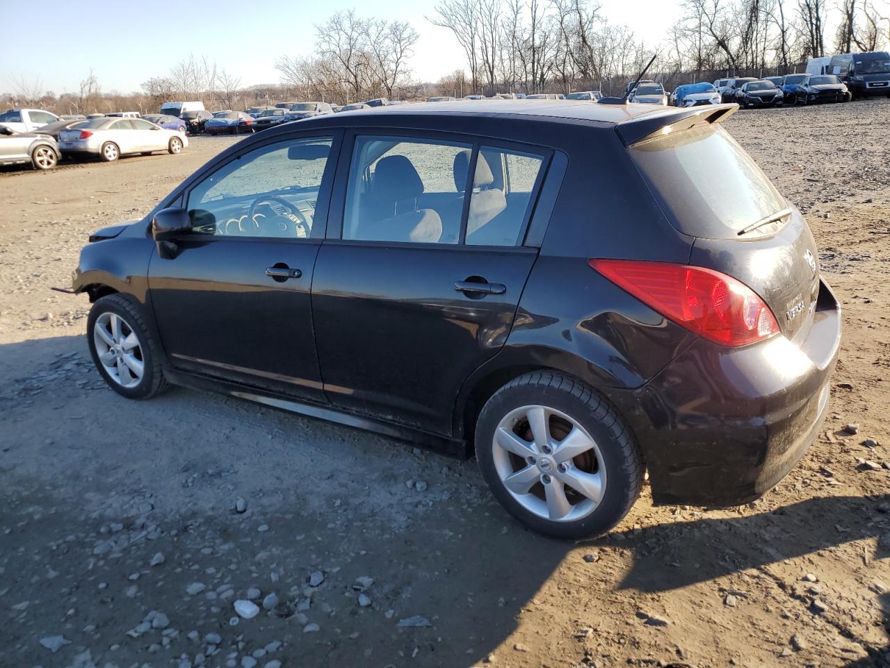2012 Nissan Versa - Image 2