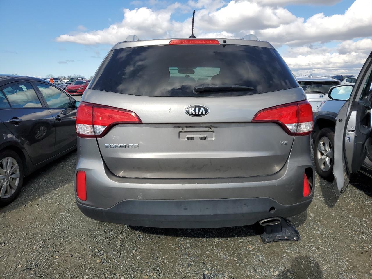 2015 Kia Sorento - Image 6
