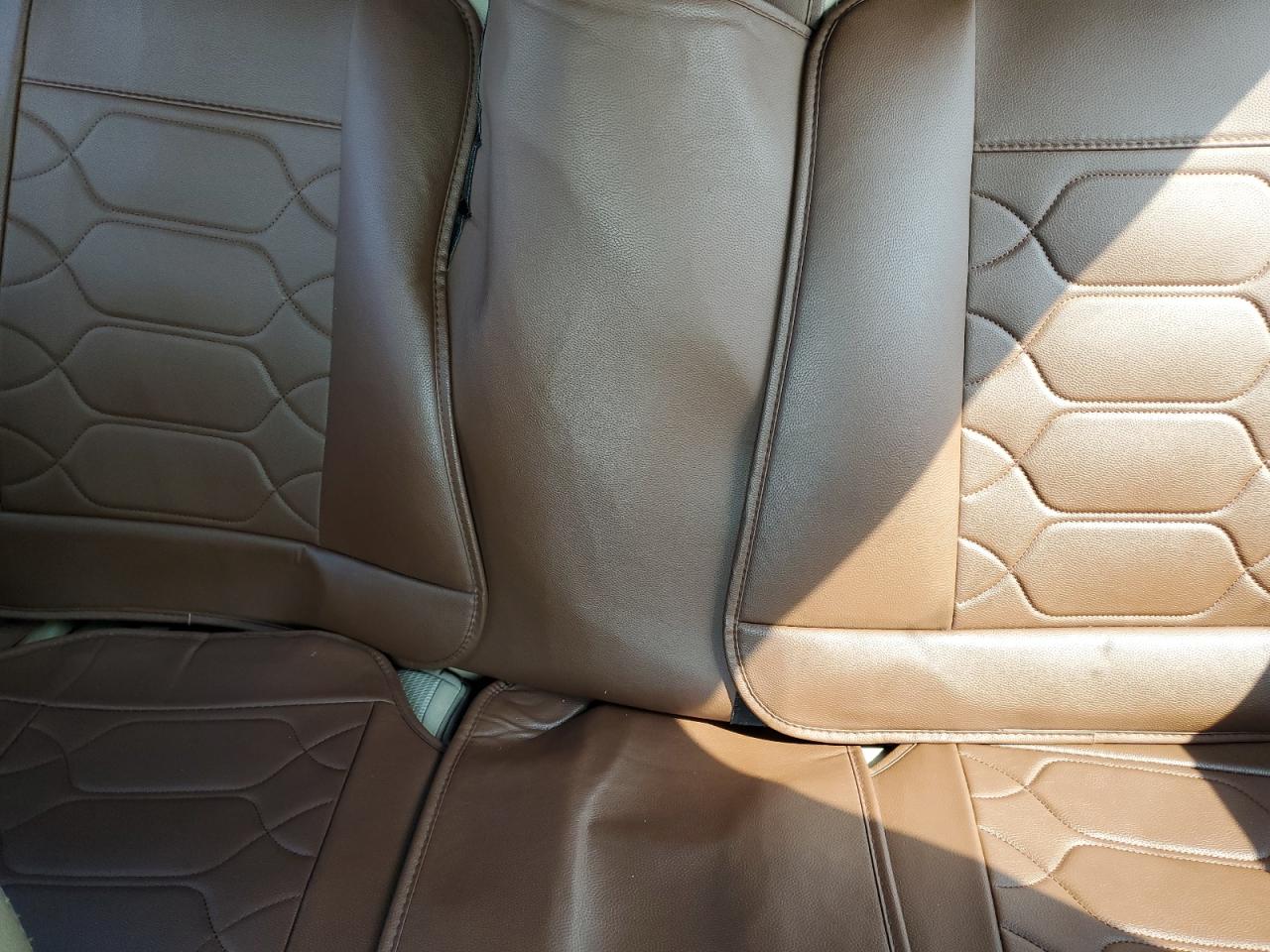 2017 Ford Explorer - Image 10