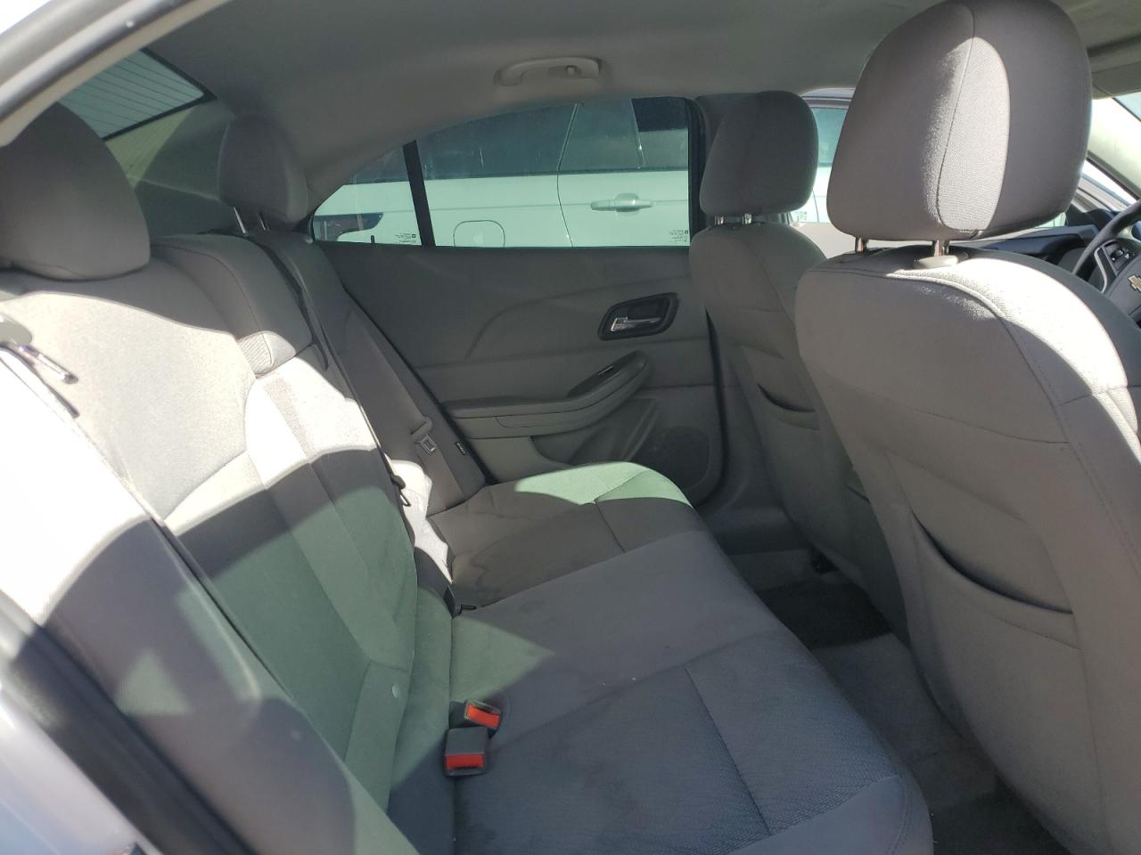 2016 Chevrolet Malibu - Image 10