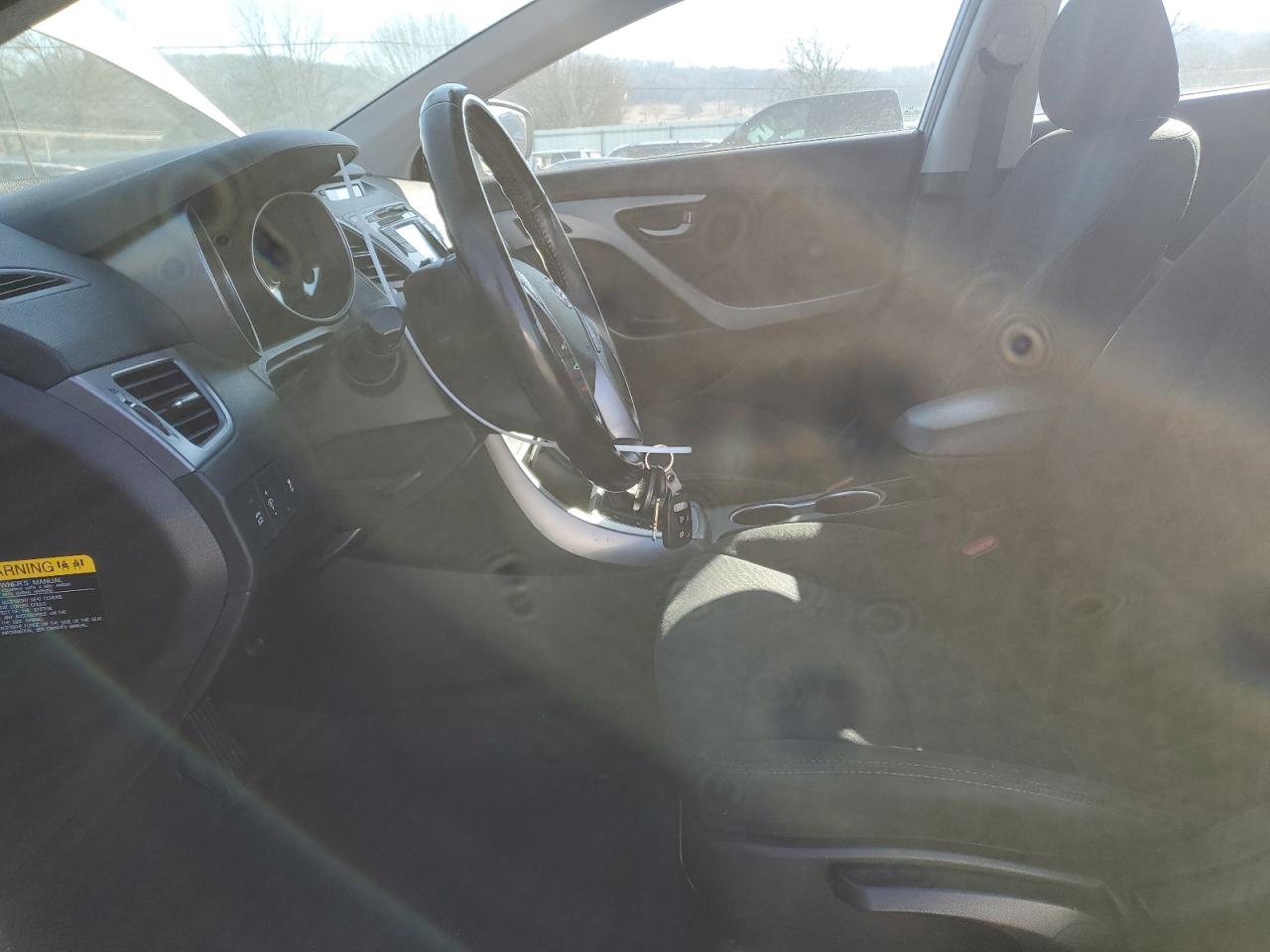 2015 Hyundai Elantra - Image 7