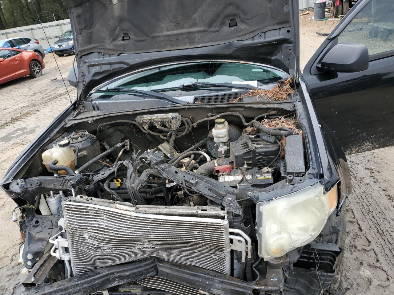 2011 Ford Escape - Image 13