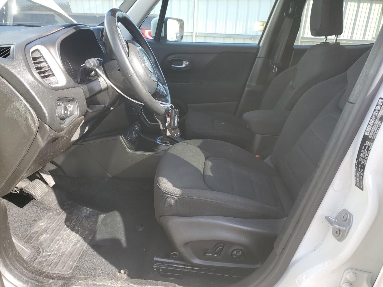 2018 Jeep Renegade - Image 7