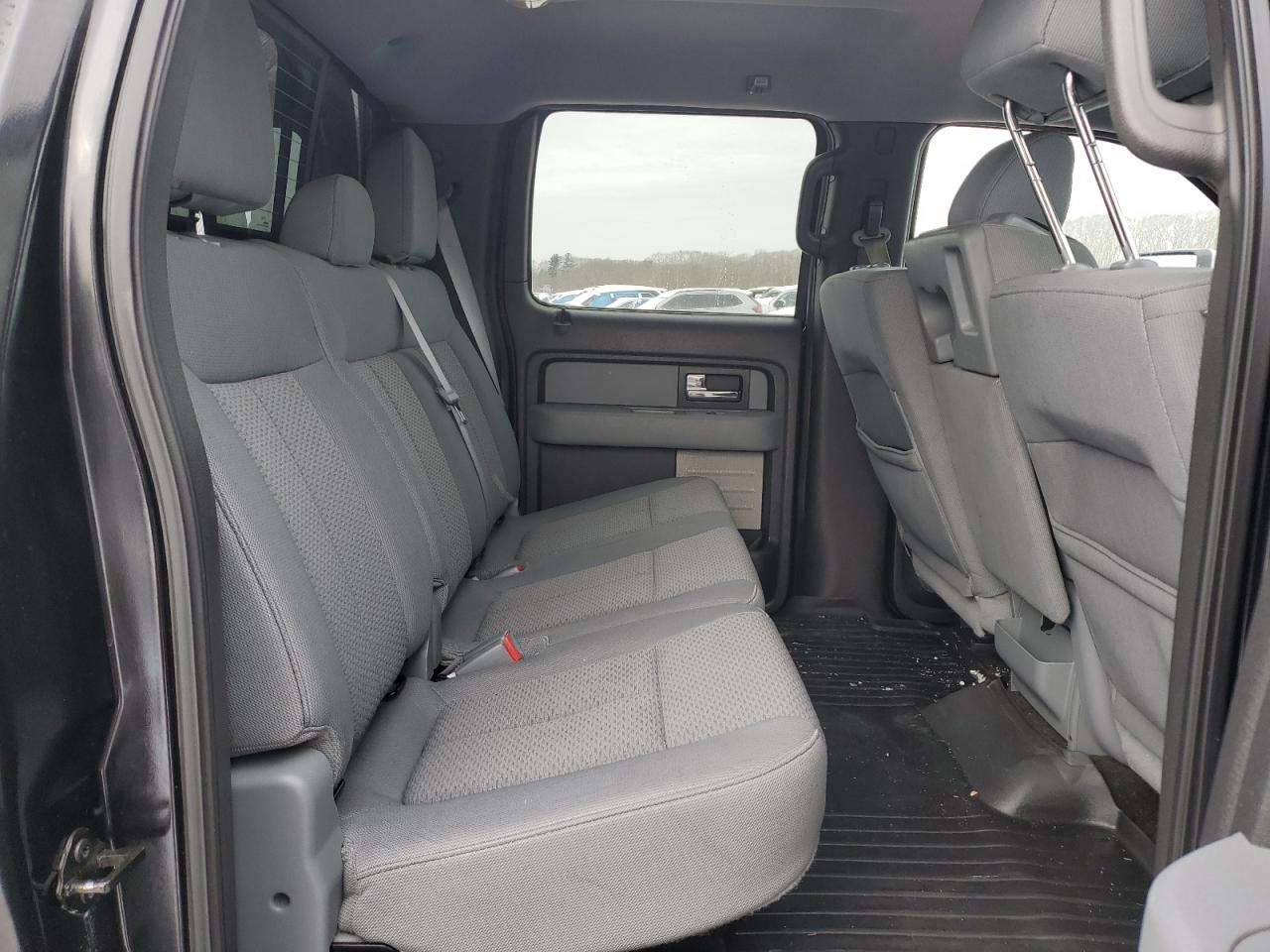 2014 Ford F-150 - Image 10